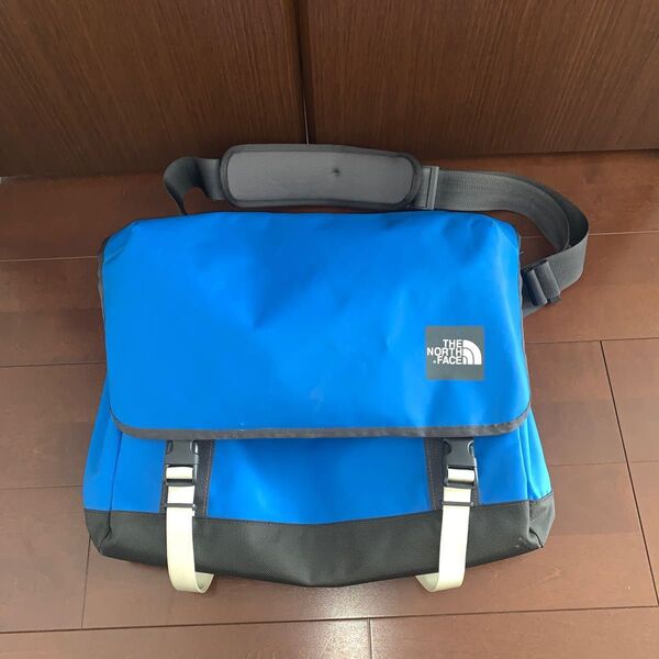 the north face バッグ ショルダーバッグ 収納多数 通学 通勤