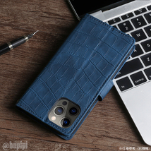 手帳型 スマホケース 高品質 レザー iphone 14pro 対応 本革調 ブルー カバー クロコダイル モチーフ_画像3