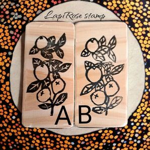 2023年作成値下げマルメロのスタンプ 取っ手付き 手彫り 消しゴムはんこ AorB