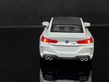 BMW M8クーペ コンペティション 1_32 ホワイト H96_画像4