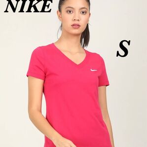 ナイキドライフィットTシャツ