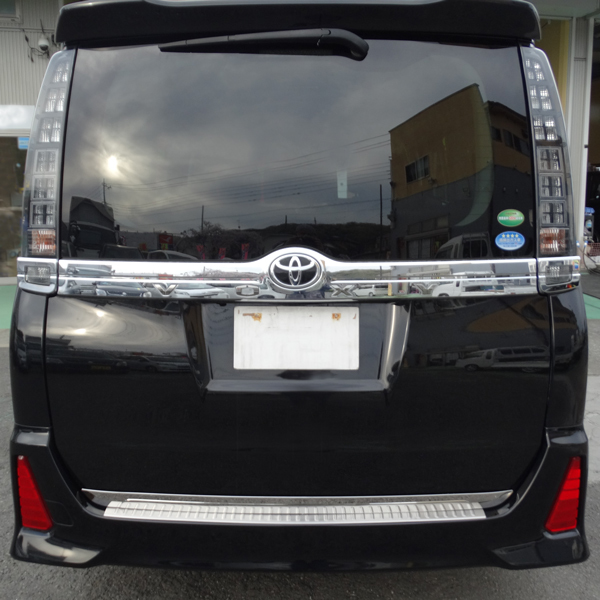 zrr ノア リアゲート 丸車で部品取り ノア 年末のプロモーション