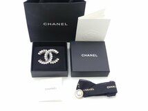 未使用 CHANEL ブローチ ブラック/ゴールド ココマーク チェーン×スター AB9817 '23年クルーズ商品_画像3