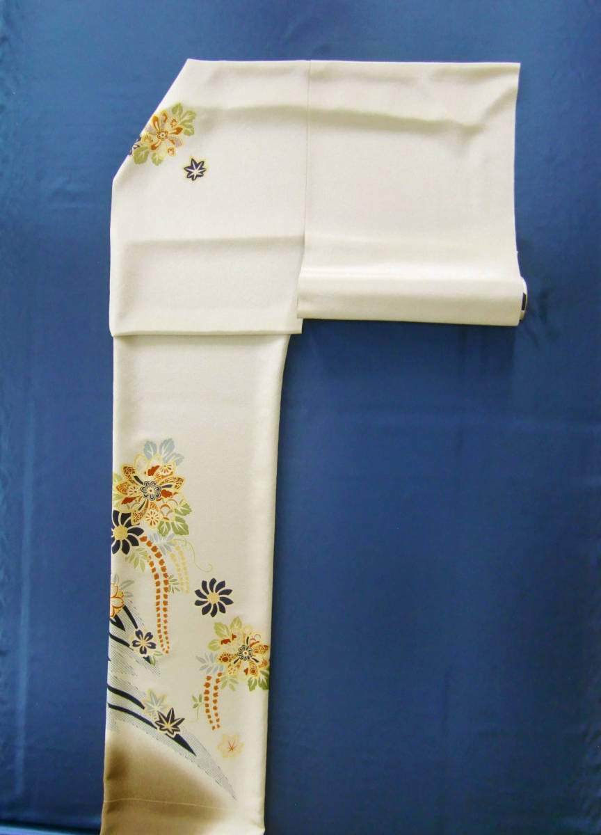 [Nouveau] Kimono Yuzen peint à la main avec motif floral, Or clair, Hama Chirimen, Pour les fêtes et les sorties, Kimono, 100% Soie, Inutilisé, Non adapté, Kimono, mode, Kimono femme, kimono, Tsukesage