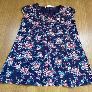 花柄Tシャツ 120cm ユニクロ　LAURA ASHLEY