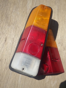 [ Carry van L40 left side tail light ] old car Showa Retro Suzuki tail lamp genuine products 