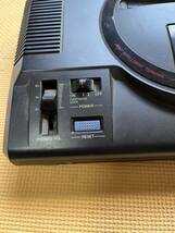 【動作未確認SEGA セガ MEGADRIVE メガドライブ 本体 コントローラー2個 ゲーム機 昭和 レトロ おもちゃ_画像4