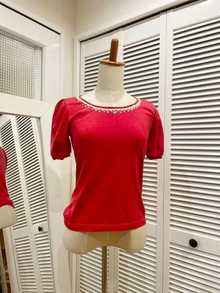 美品　エフデ　ラインストーン　レース　刺繍　カットソー　トップス　半袖　赤　ニット　セーター　Tシャツ　Mサイズ