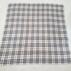 BURBERRY バーバリー ノバチェック柄ハンカチ バーバリーチェック サイズ45×45cm ノバチェック 男女兼用 バーバリーハンカチ チェック柄