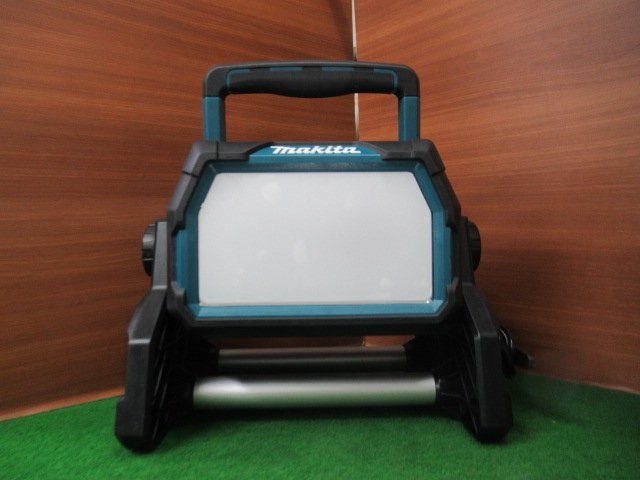 マキタ 充電式スタンドライト ML809 オークション比較 - 価格.com