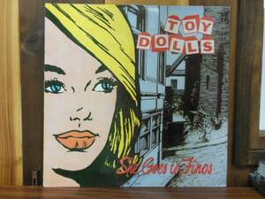 TOY DOLLS / SHE GOES TO FINOS 12