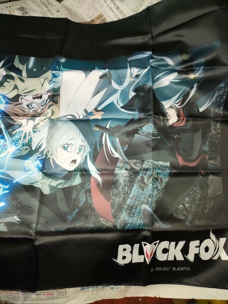 送料無料　劇場アニメ　BLACK FOX　布ポスター　マルチクロス　風呂敷 700×700mm　描き下ろし　限定版特典　七瀬彩夏　戸松 遥　豊崎愛生