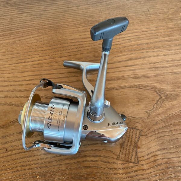ダイワ スピニングリール フリームス FREAMS 3500 美品