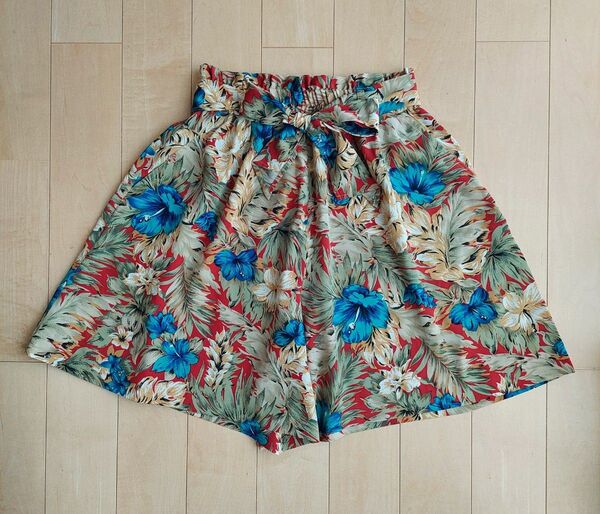 ショートパンツ 草花柄 63-69