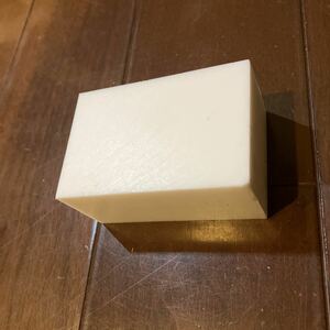 PTFE テフロン　白　端材　36mm X 52mm X 79mm