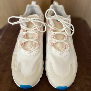 【美品】NIKE AIR MAX 270 REACT