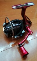 フルベアリング9/1 国内発送 海外モデル DAIWA FUEGO CS LT 2500 SLP WORKS LT β スプール 2500S Linmo Fish カスタムハンドル セット_画像1