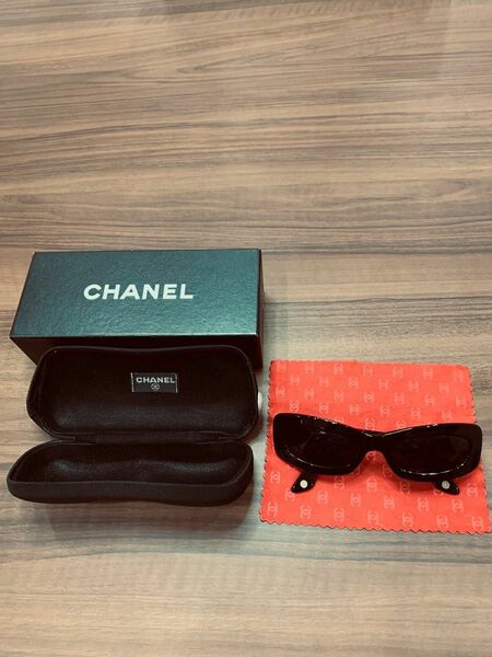 【美品】CHANEL シャネル サングラス 5006