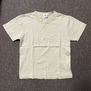 子供服　半袖Tシャツ　サイズ120 A12