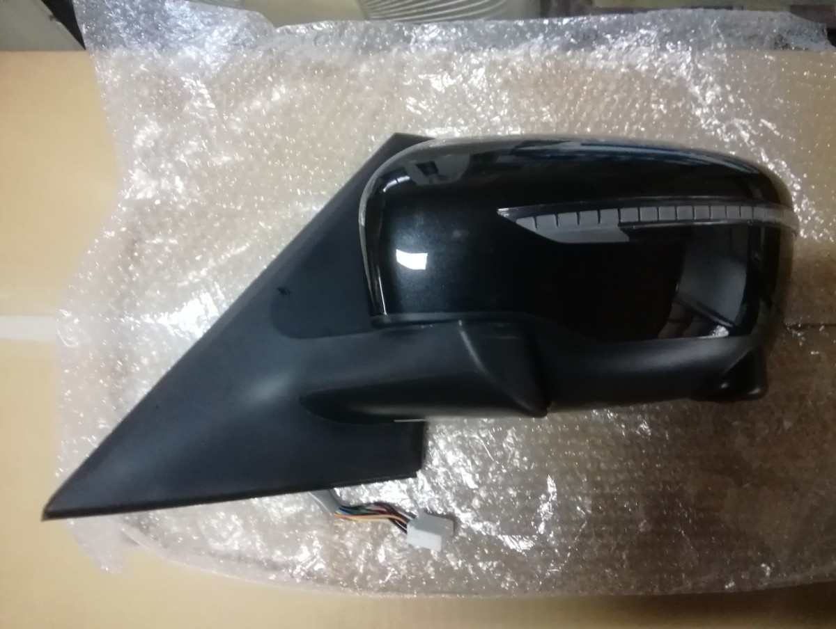 ☆とちゃ様☆ 新品未使用 日産セレナC27 左ドアミラー-