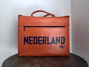 1970 period made NEDERLAND Holland representative model Adidas bag Vintage adidas World Cup Olympic soccer west Germany made 70s