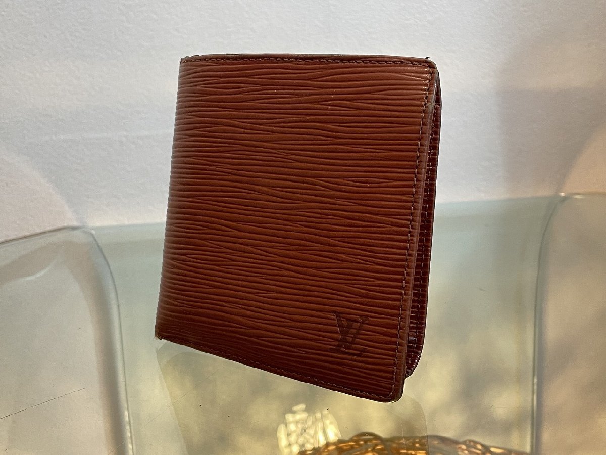 ヤフオク! -ヴィトン財布 エピ 二つ折りマルコの中古品・新品・未使用 ヤフオク! -ヴィトン財布 エピ 二つ折りマルコの中古品・新品・未使用