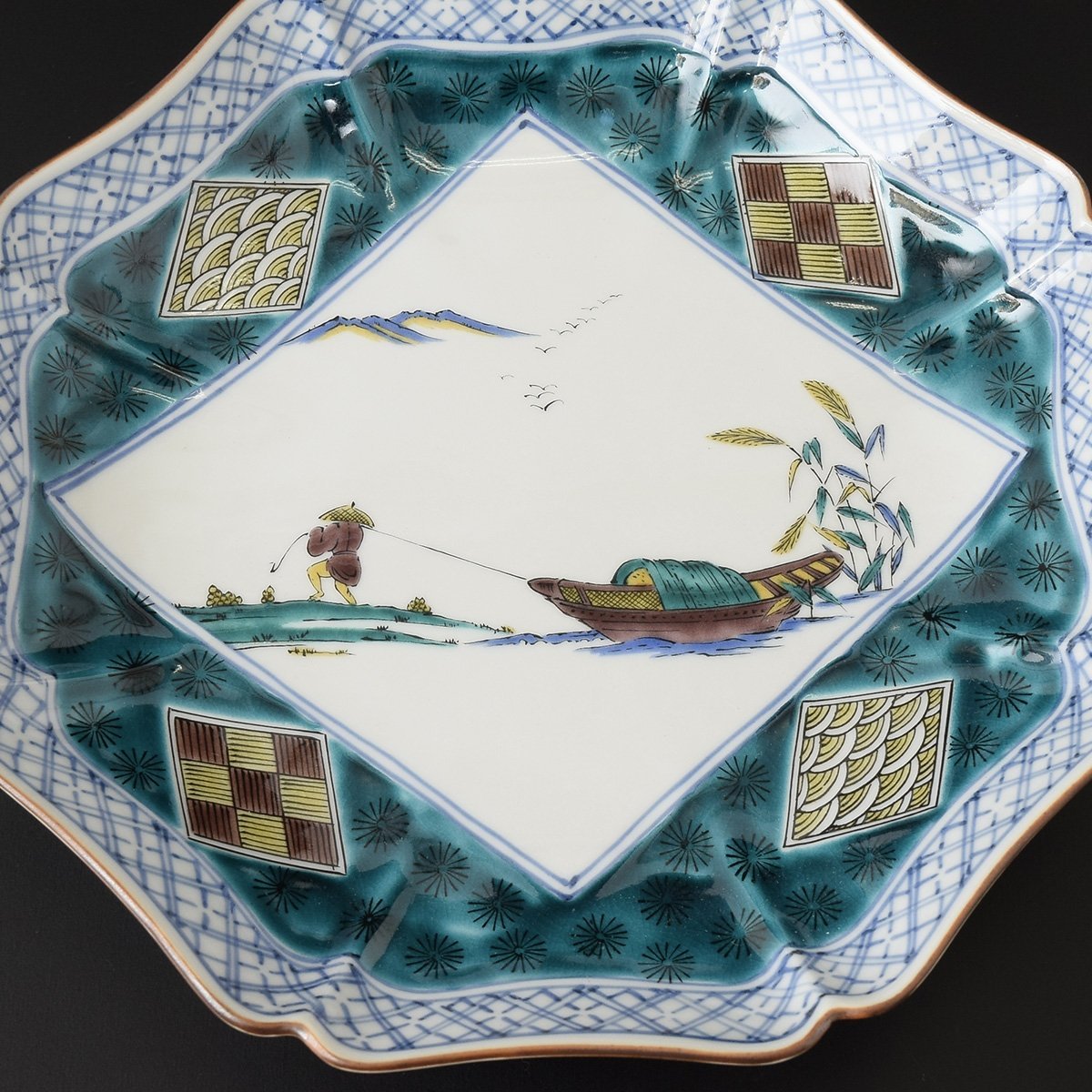 ◎473777 未使用品九谷焼青手曳舟図八角盛皿深皿約25cm 紙箱入懐石道具