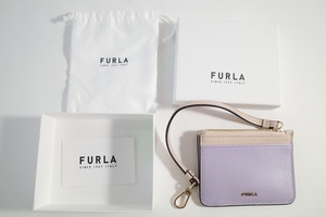 未使用 フルラ FURLA ストラップ キーケース IDカードケース パスケース 定期入れ バイカラー パープル ベージュ レディース