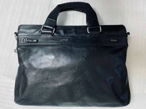 美品★TUMI 本革 2WAY 多機能 ビジネスバッグ　ビジネスブリーフ ショルダー付き