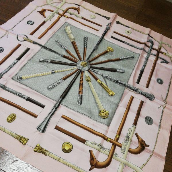 987超美品 エルメス HERMES スカーフ カレ シルク100% ステッキ