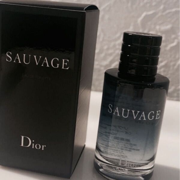 Dior SAUVAGE オードトワレ10ミリ