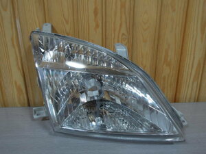  Toyota Nadia SXN10 / SXN15 head light right used KOITO 44-18 R HCR-178 9486