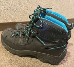 KEEN ターギー2MID 23.5㎝