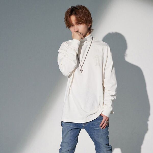 BLACK LUCK PEARL PRINT HIGHNECK LONG SLEEVE - WHITE Mサイズ