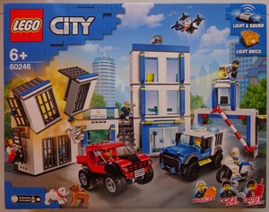 【新品・未開封】LEGO CITY 60246　2023040081