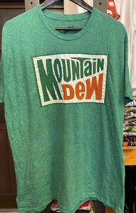 ★USA古着　英字プリント　Tシャツ 緑　green 柔らかい素材　2XL 大きいサイズ