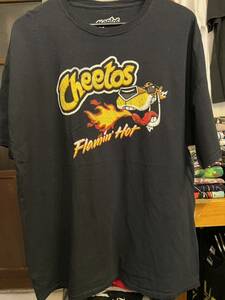 ★USA古着　お菓子　cheetos モチーフ　Tシャツ 黒　BLACK 2XL 大きいサイズ