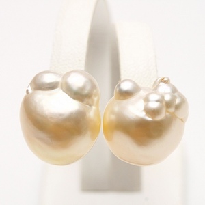  south . White Butterfly pearl pearl earrings 15mm white green color K14WG made 
