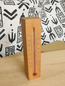 室温計　温度計　木製　無垢材　4x4x24.2cm ヴィンテージ　昭和レトロ　(s297)