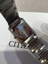 【新品】CITIZEN L ソーラー レディース腕時計 EW5558-81D ゴールド シルバー☆未使用_画像4