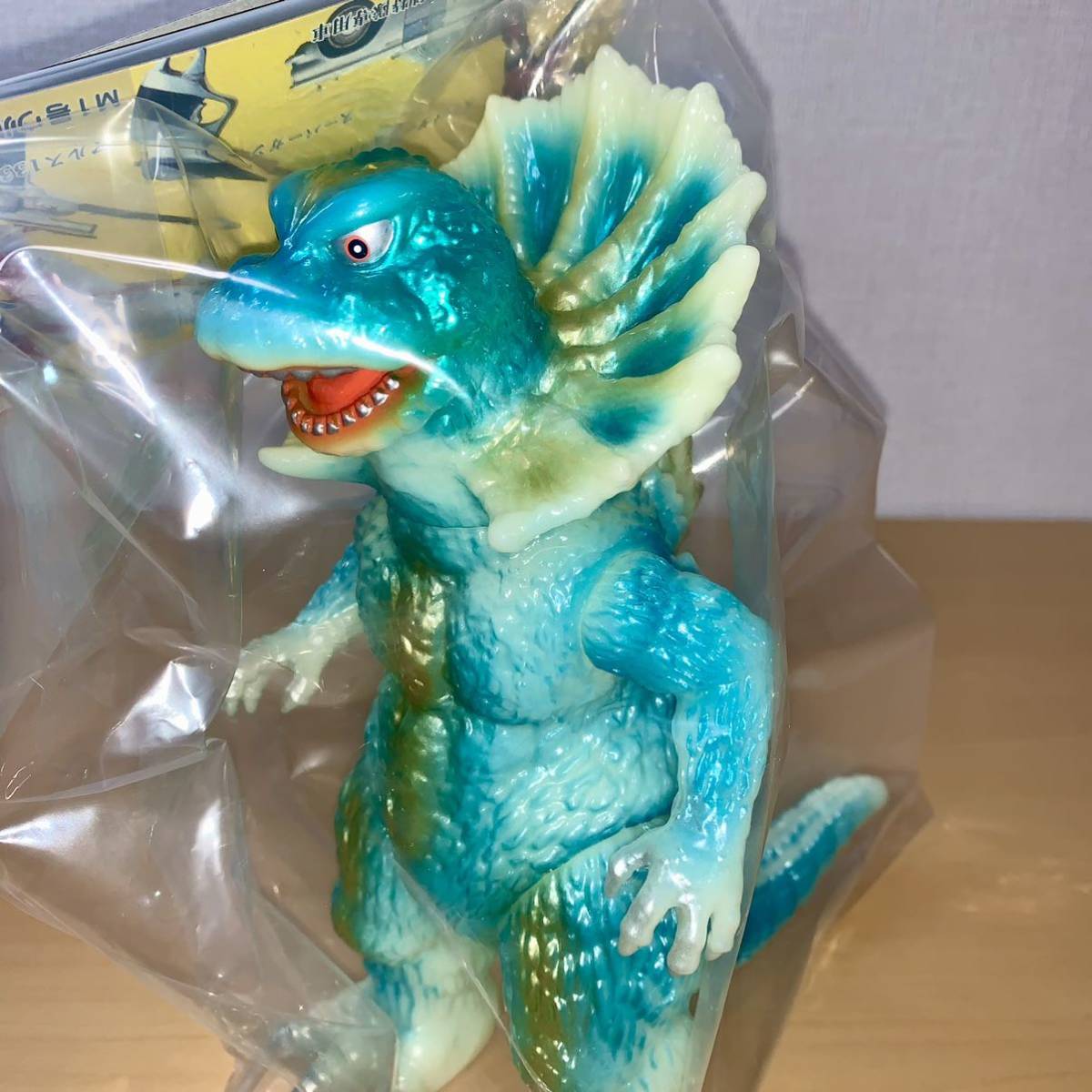 ヤフオク! -「ジラース ソフビ」(怪獣、宇宙人) (ウルトラマン)の落札