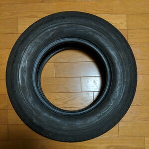 トーヨータイヤ６００−１２Ｔ／Ｌナイロン４プライE-31