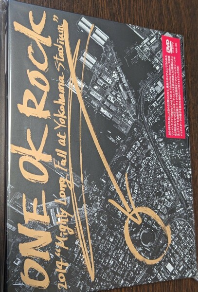 M 匿名配送　DVD ONE OK ROCK 2014 “Mighty Long Fall at Yokohama Stadium” (通常盤) 4562256122579 ワンオク