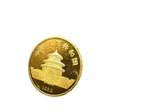 中国 1982年 K24 パンダ金貨 1/2oz オンス 中華人民共和国 純金 記念 硬貨 貨幣 メダル 初期 ゴールド YG 15.5g4-13 ①_画像5