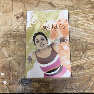 マ HIPHOP,R&B LAURNEA - CAN'T LET GO シングル,名曲 TAPE 中古品