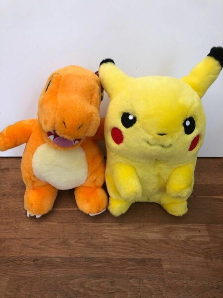 マクドナルド ポケモンぬいぐるみ　2セット Pikachu