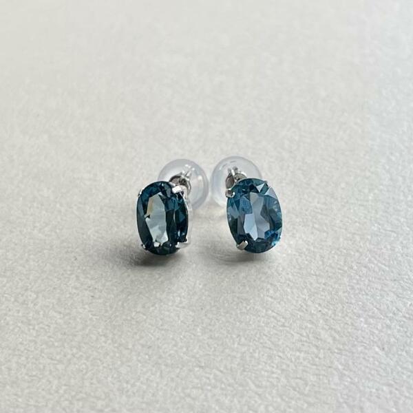 ロンドンブルートパーズピアス プラチナ5mm×7mm ロンドンブルートパーズ プラチナピアス　送料無料