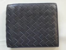 美品 BOTTEGA VENETA ボッテガ・ヴェネタ メンズ財布 二折 レザー ブラック レザーコンパクトウォレット 本物 中古 t-002_画像3