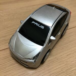 送料220円 同梱可　プルバック ミニカー プリウス　トヨタ　動作確認済み　スティールブロンドメタリック　？