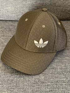 adidas 未着用 アディカラー 70S ベースボールキャップ オリジナルス HY8532 OSFL